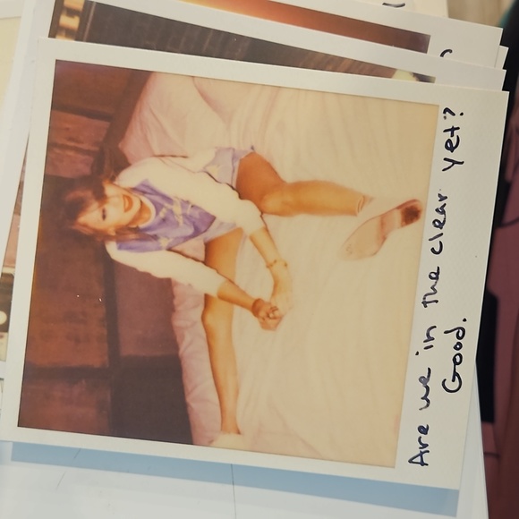 TSWIFT 1989 album polaroids + CD - Picture 7 of 15